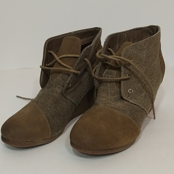 Pierre Dumas fabric heel size 8.5 - Picture 1 of 7